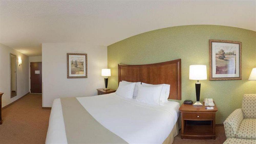 Holiday Inn Express & Suites Asheville Sw - Outlet Ctr Area, An Ihg Hotel Quarto foto